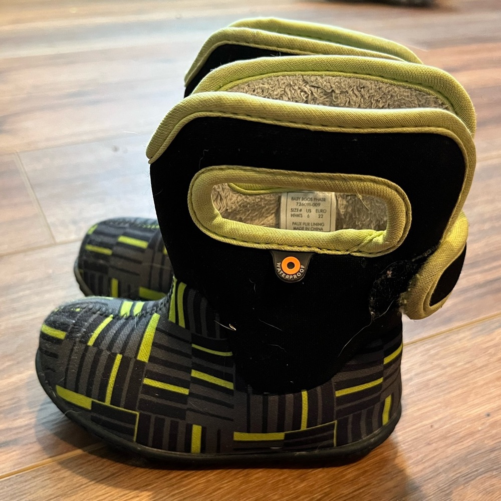 Infant Bogs Size 6